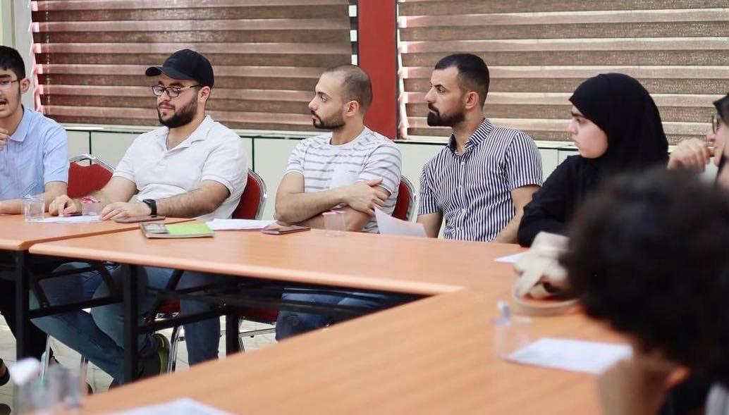 ورشة عمل جماعية لطلاب المعهد