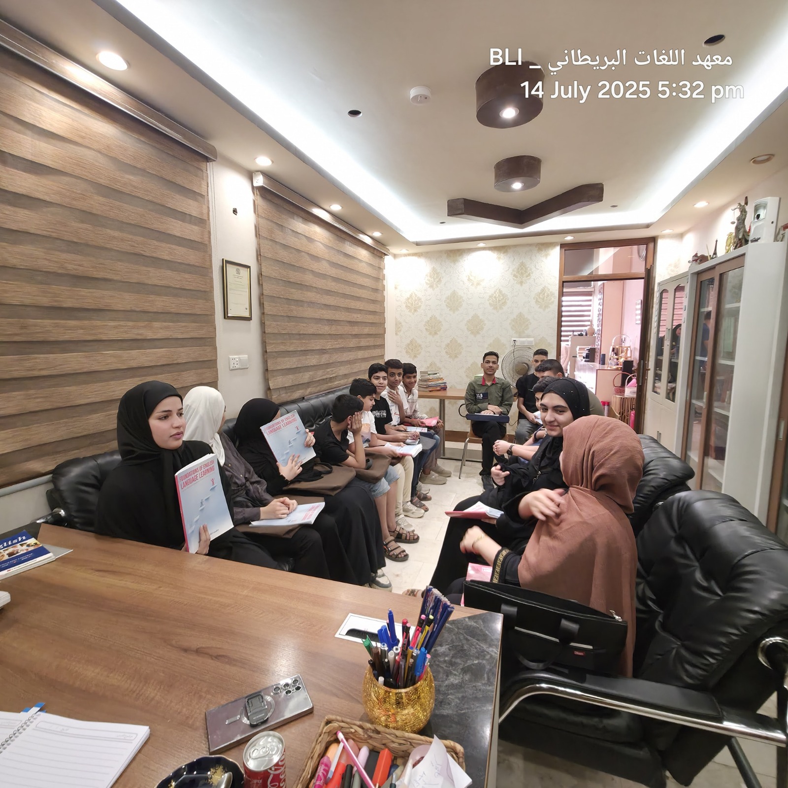 جلسة تدريبية جماعية لطلاب المعهد